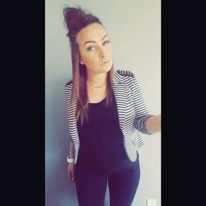 Meet your Posher, Janelle